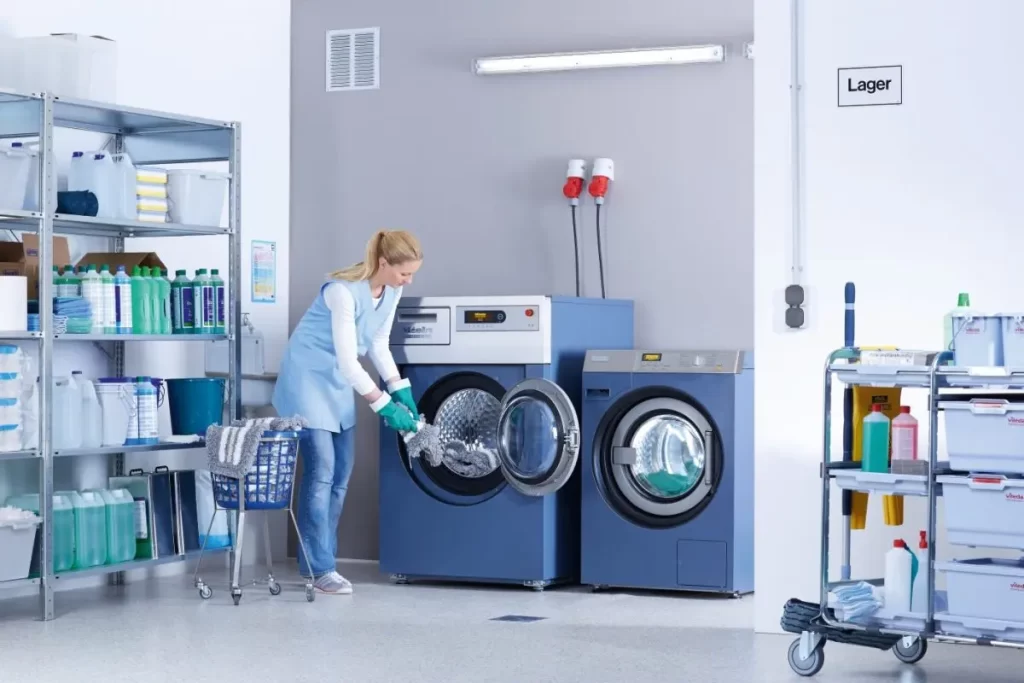 How Laundry Services Help Businesses Stay Efficient, Clean, and Professional
