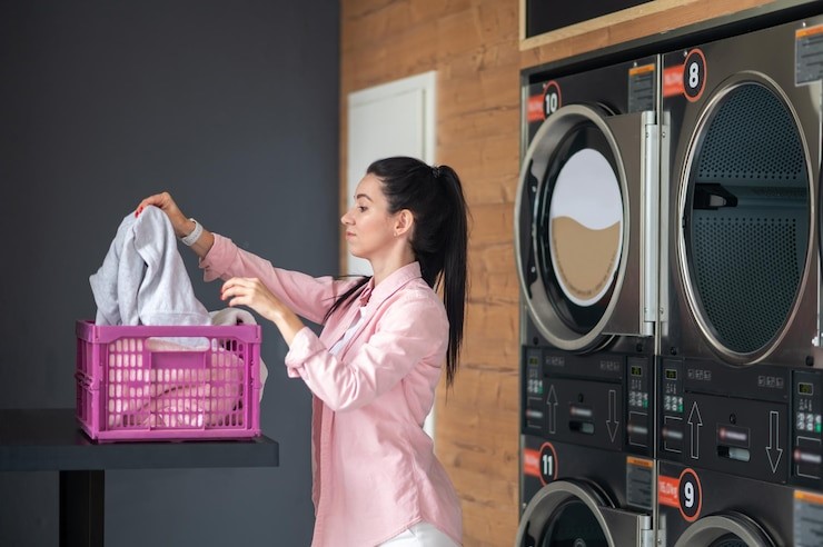 How to Wash White Clothes Without Yellowing: Proven Methods for Best Results